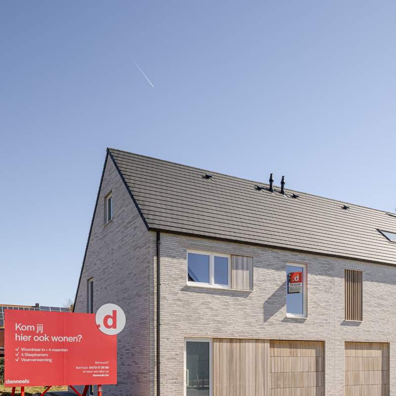 Energiezuinige halfopen bebouwing met 4 slpk's en garage