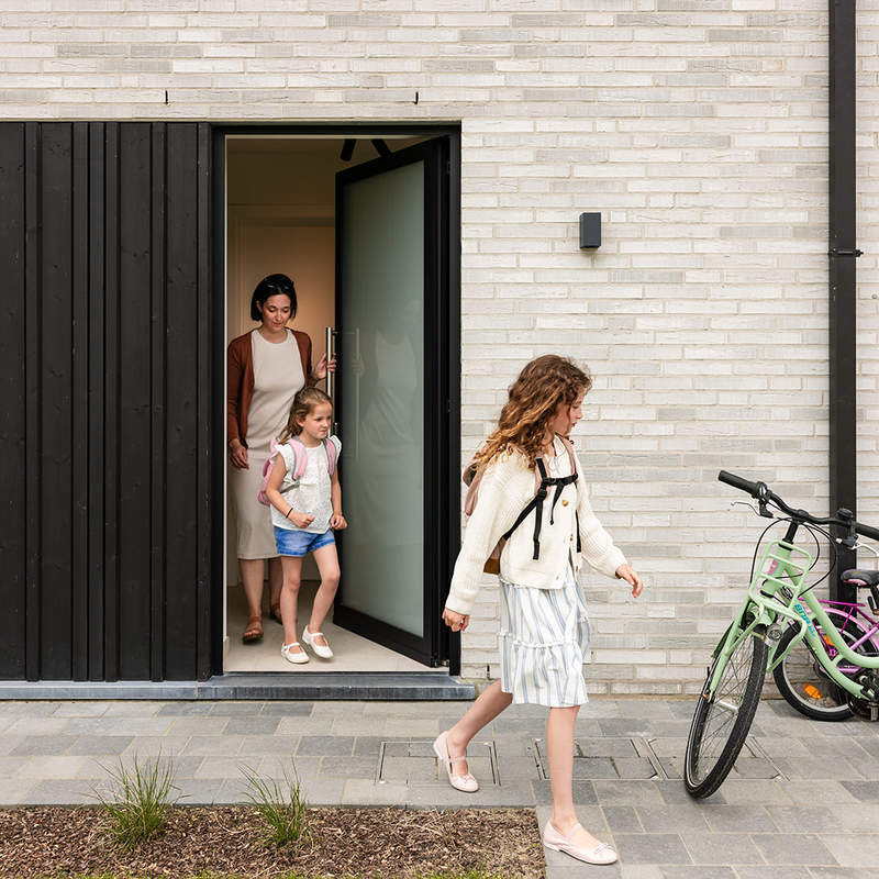 Moderne vrijstaande woning met zuid gerichte tuin