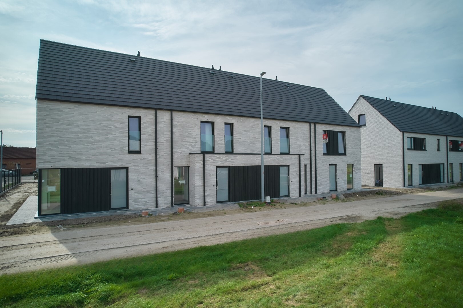Nieuwbouw garages in Oostkamp
